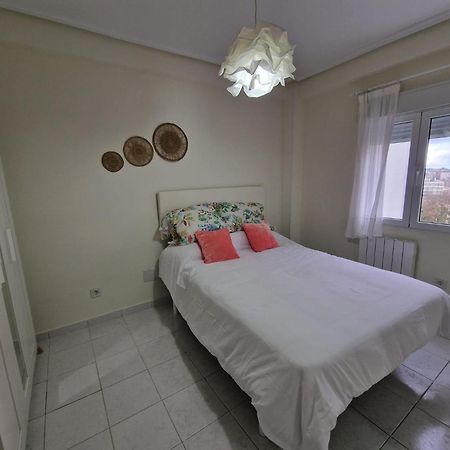 Apartamento Piso Cesar De La Campa Santander Exterior foto