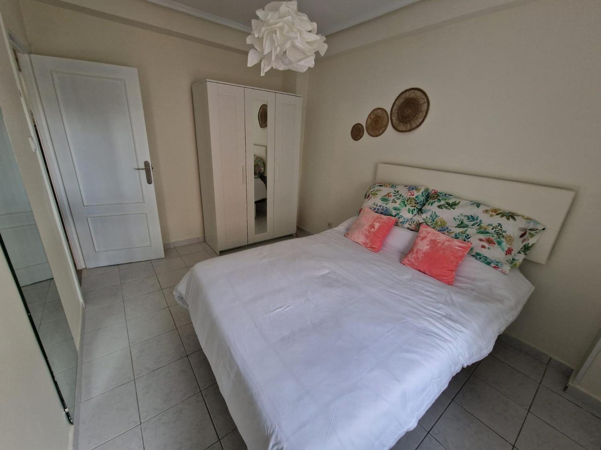 Apartamento Piso Cesar De La Campa Santander Exterior foto